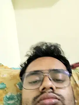 unknownmannn1234 online show from March 23, 2:23 pm