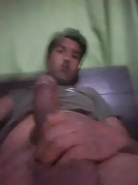 BRAD MATURE online show from April 9, 3:15 am