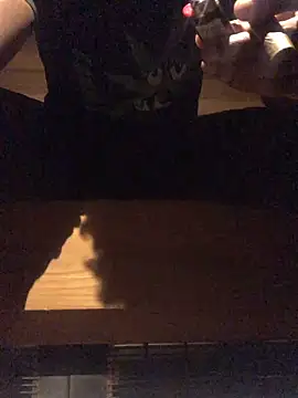 EricSwainn901 online show from March 29, 9:42 am