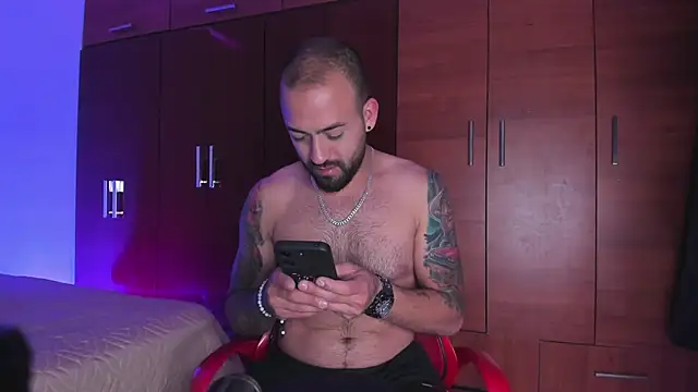 Jacke Taylor1 online show from March 17, 4:59 am