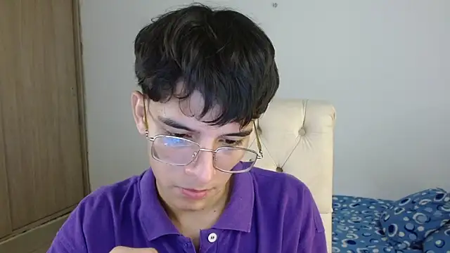 noah millerx online show from June 23, 10:35 pm