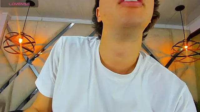 EXCLUSIVE8 online show from March 12, 4:42 am