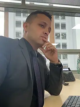 Andresrossi1 online show from February 26, 9:16 pm