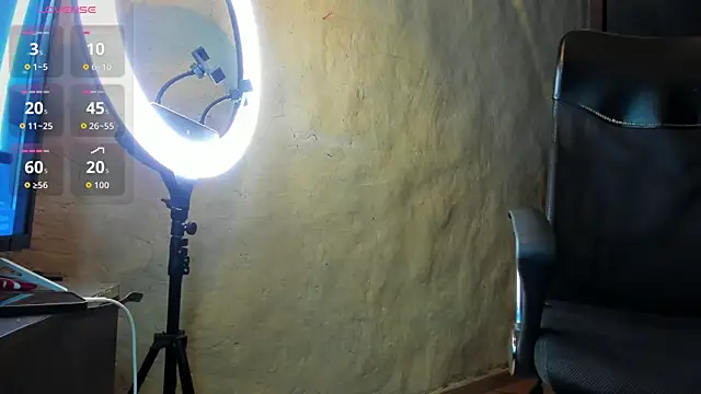 DarianWill18 online show from March 19, 3:21 am