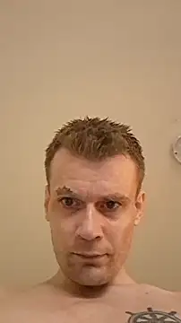 AWolf92 online show from March 29, 4:12 am