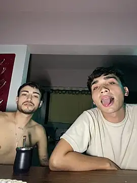 Lucasss2204 online show from March 15, 11:33 pm