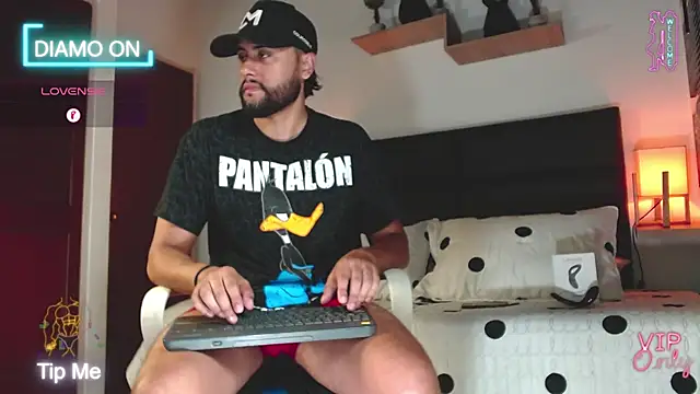 daniel hunther online show from March 24, 2:11 pm