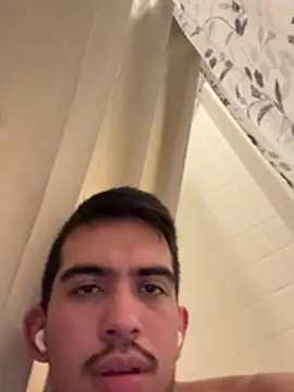 papichulo102099 online show from March 19, 7:28 pm