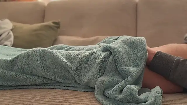 boylouis17 online show from March 23, 4:24 pm