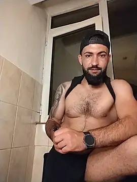 Tommy Porn  online show from May 25, 10:27 pm
