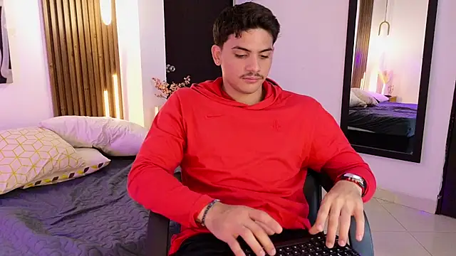 MrAdonis  online show from March 15, 8:15 pm