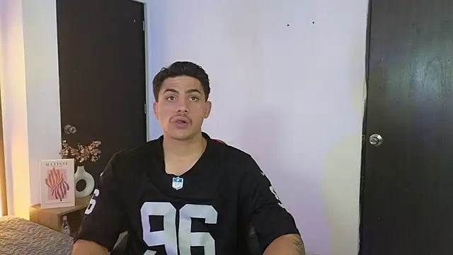 MrAdonis  online show from March 12, 7:54 pm