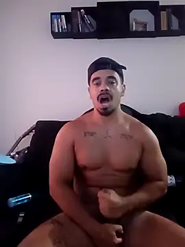 victordamn18 online show from May 8, 6:41 pm