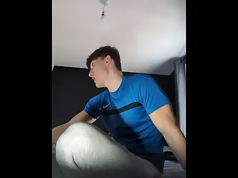 HornyKing2969 online show from April 7, 12:49 pm