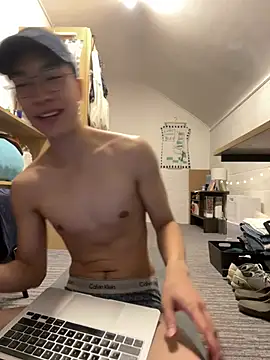 hoppyhops online show from July 5, 2:35 pm