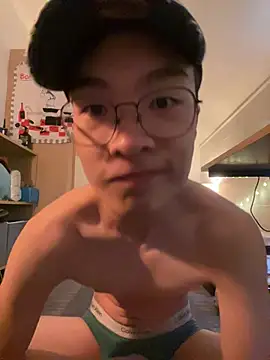 hoppyhops online show from July 3, 3:07 pm
