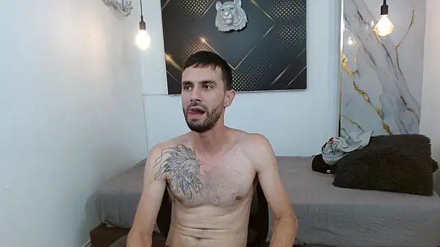 KingOfTemptation online show from March 22, 8:30 am