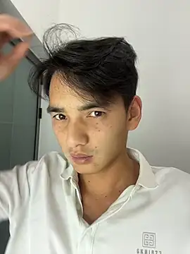 XHR001 online show from April 10, 8:21 am