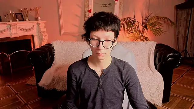 Tommy Stars online show from April 12, 7:54 am