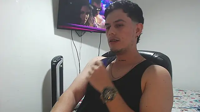 JUAN CAMILOXXX online show from August 7, 5:14 am