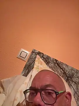 mrweed26 online show from April 22, 9:52 pm