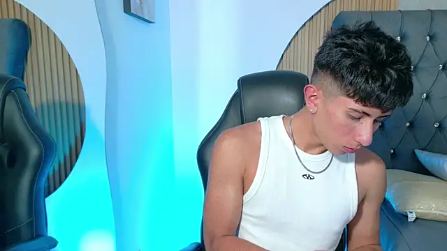 AndyJustgame  online show from July 28, 8:52 pm