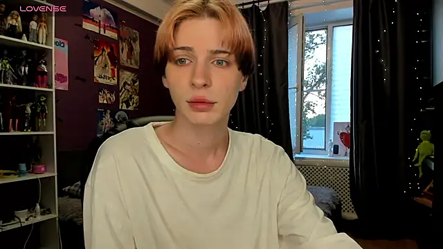 sweet peach    online show from June 3, 6:35 pm
