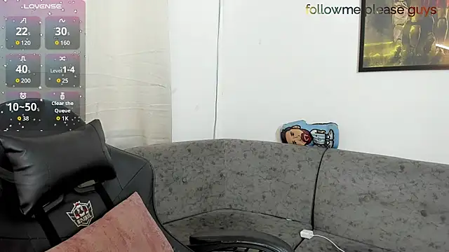 sweetlatinoboy online show from June 18, 12:10 pm