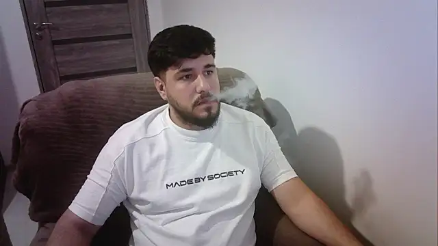 Gianiboy99 online show from June 9, 12:12 am