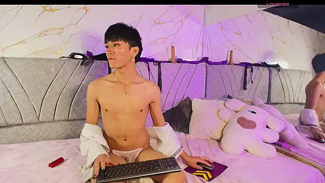 cococumps online show from May 7, 2:06 pm