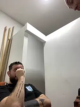 AlejoXMP2026 online show from April 16, 6:41 pm