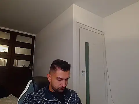BryceReign online show from May 7, 5:29 am