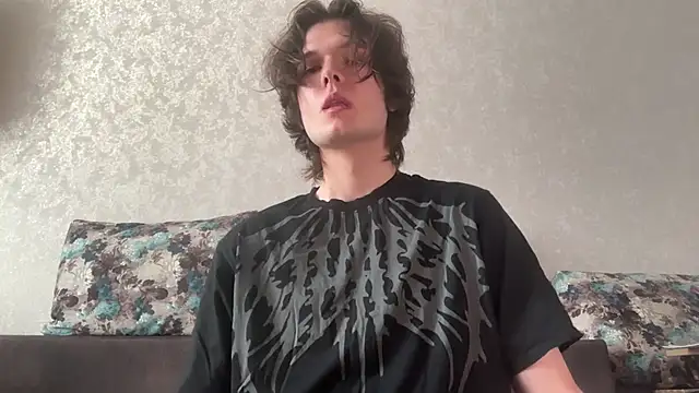 tomasdickpick online show from June 15, 7:33 am