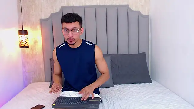 Philip collins online show from May 26, 1:56 am