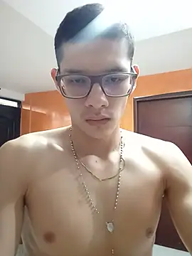 luis sanchez018 online show from August 3, 10:54 am