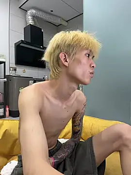 zzzzppp3 online show from August 2, 5:39 am