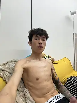 zzzzppp3 online show from May 3, 2:47 am