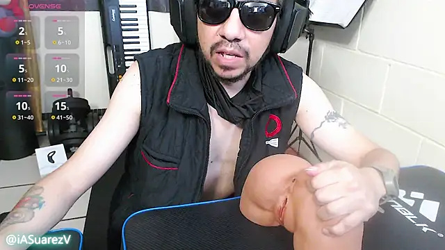 IASuarezV online show from July 14, 3:11 am