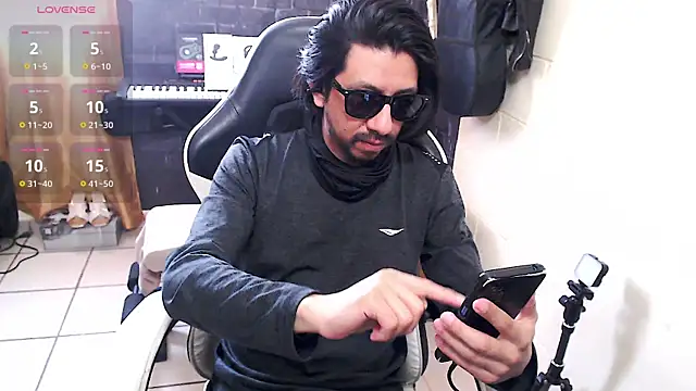 IASuarezV online show from July 24, 6:26 pm