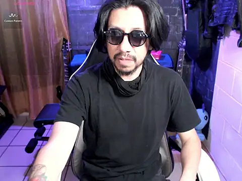 IASuarezV online show from July 28, 9:47 pm