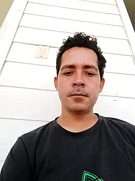 Gabriel leon33 online show from May 11, 7:00 pm