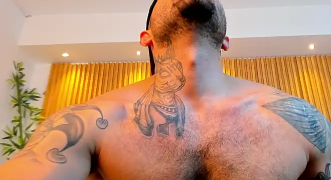 NICK OWEEN26 online show from March 26, 11:42 pm