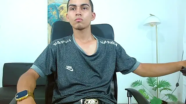 lucass 18 online show from March 26, 11:09 pm