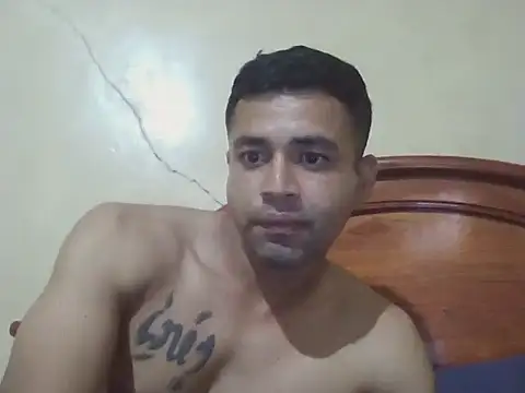 User 02  online show from August 1, 1:48 am