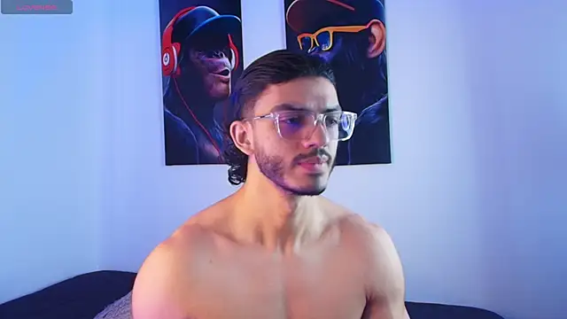 IamAxel03 online show from April 30, 5:31 pm