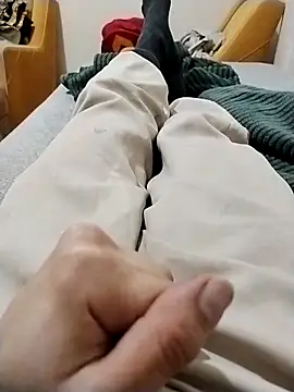 y2561 online show from March 27, 8:54 pm