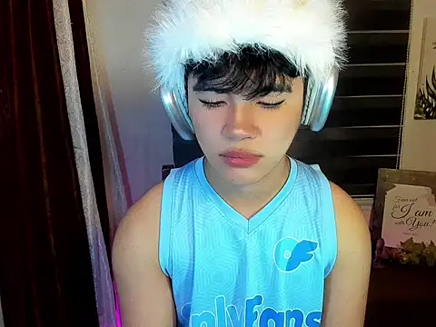 Untouchable Bromancexxx online show from July 30, 8:52 pm