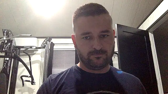 caraandcole online show from April 27, 5:04 am