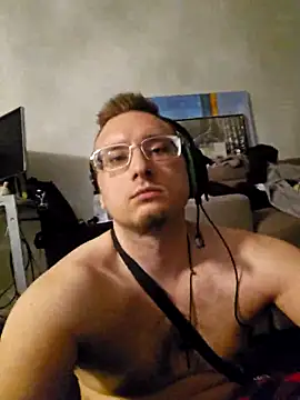 DrakohThree06 online show from March 28, 2:23 am