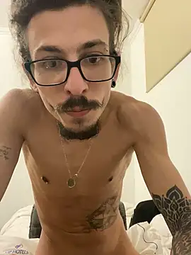 younghotcook online show from March 28, 3:07 am